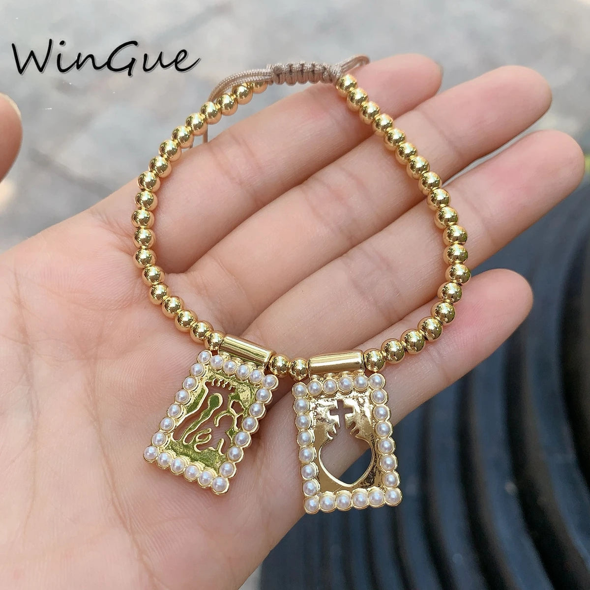 Scapula Charms Bracelets